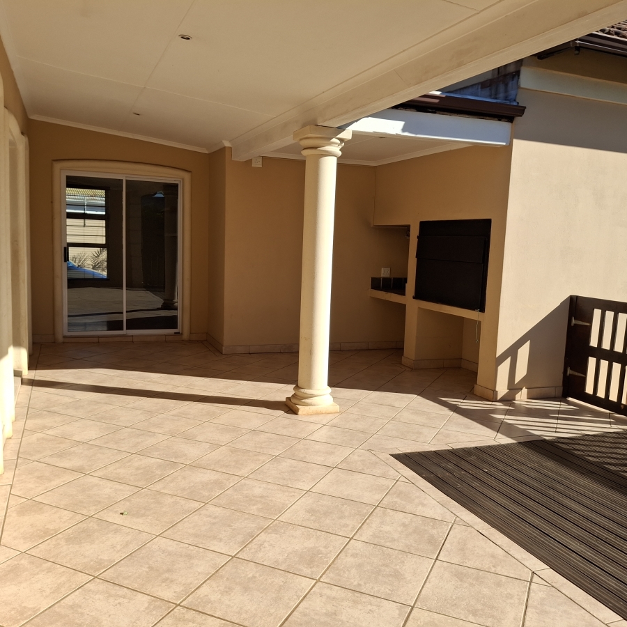 To Let 3 Bedroom Property for Rent in Vincent Eastern Cape